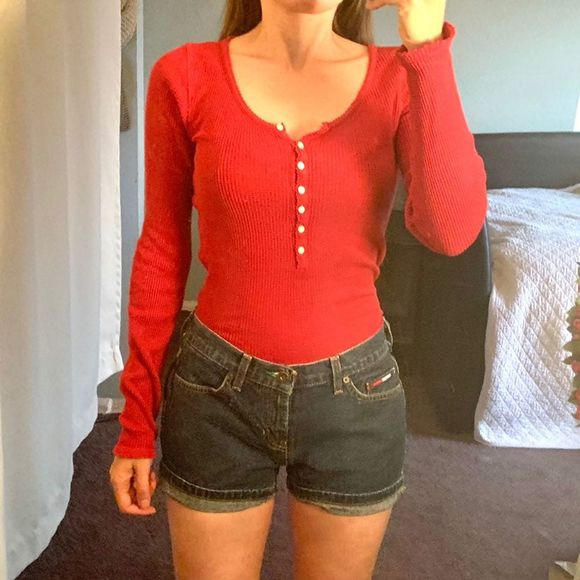 Vintage Tommy Hilfiger denim jean shorts 3 s - Picture 3 of 7